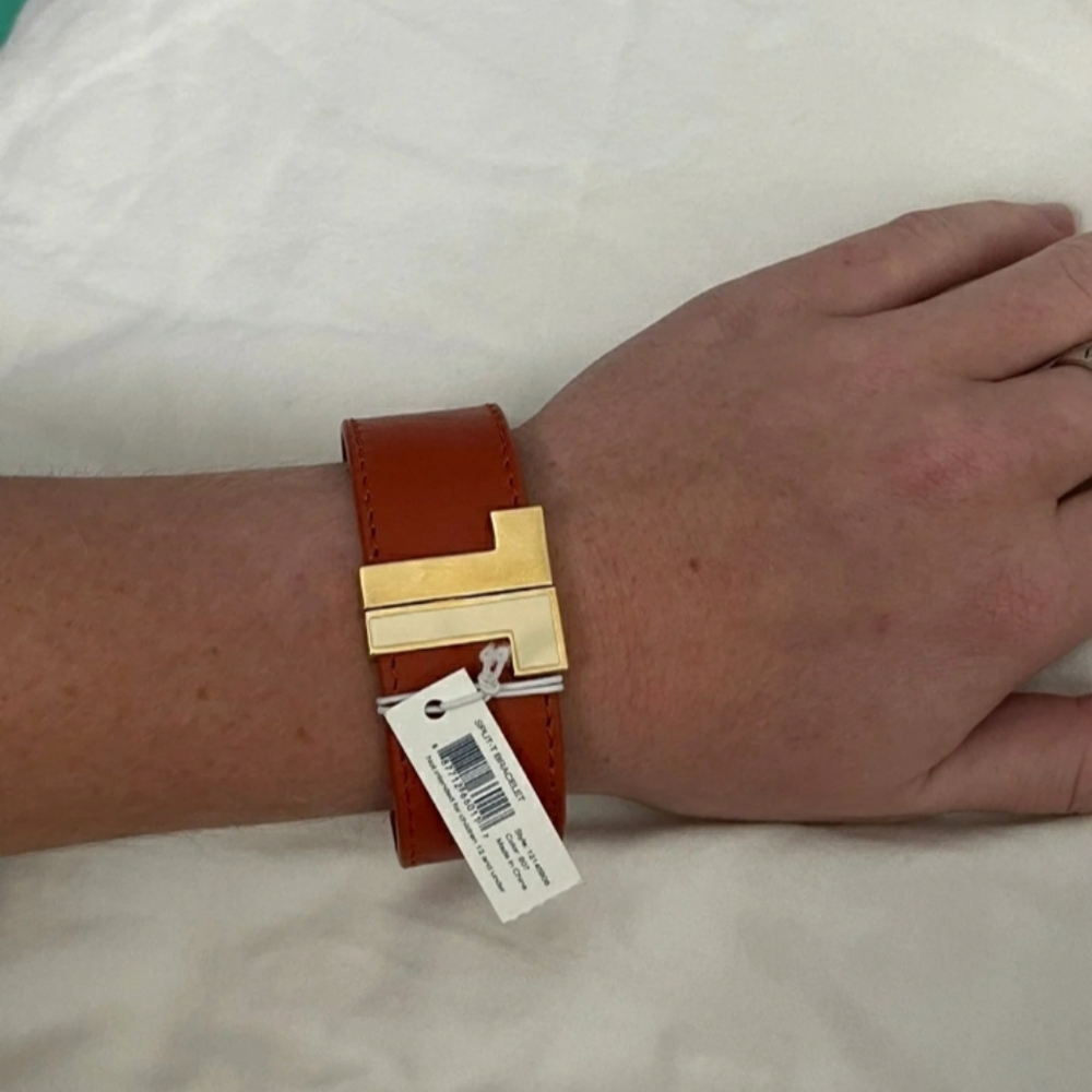 Brand New w/ tag Tory Burch Cuff! Great gift - Picture 4 of 5